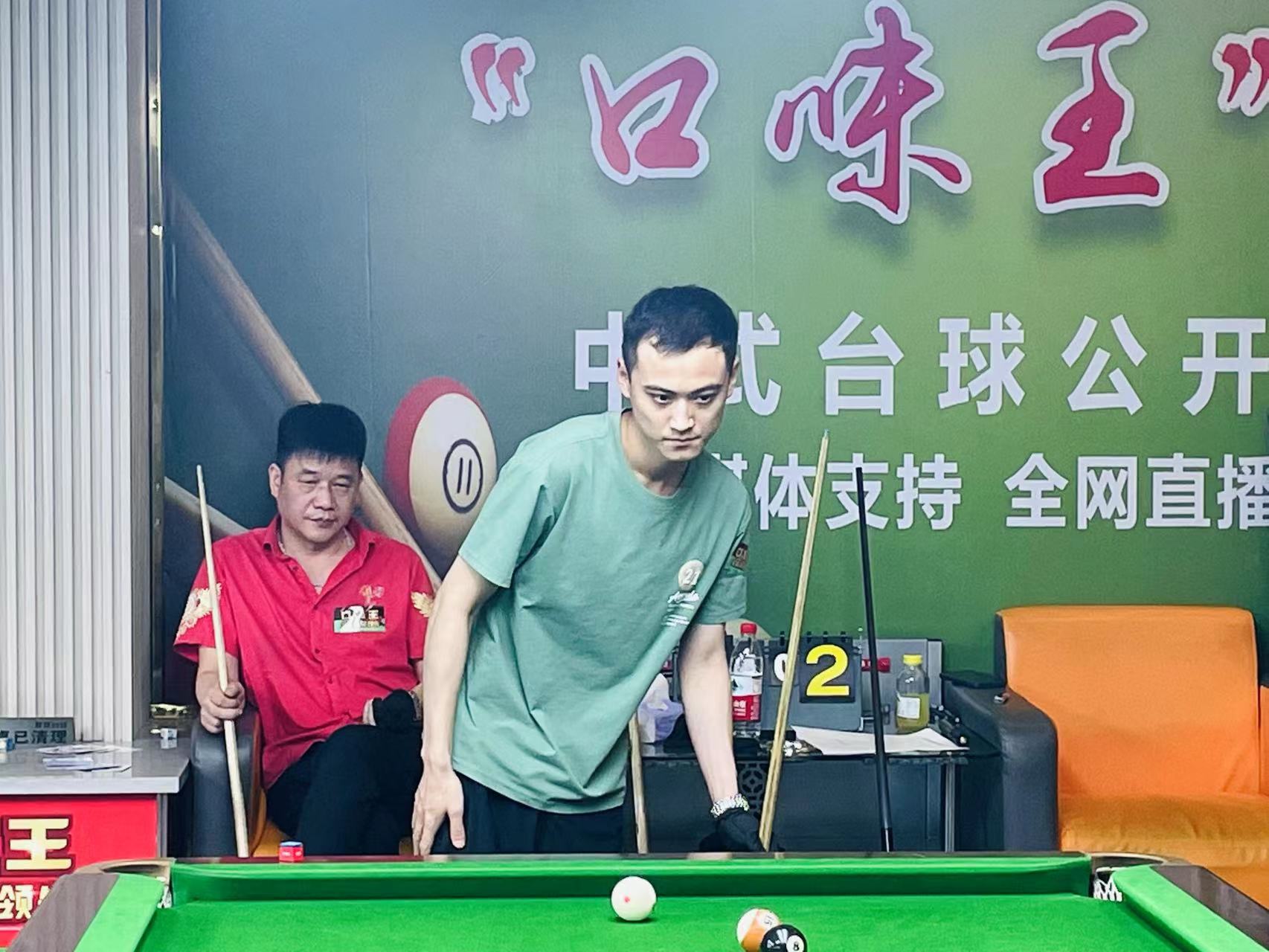 但他们在客 但他们在客