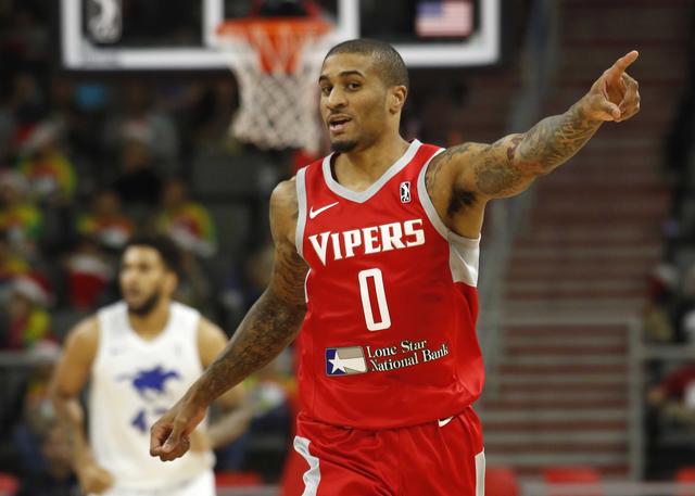 加盟湖人 加盟湖人